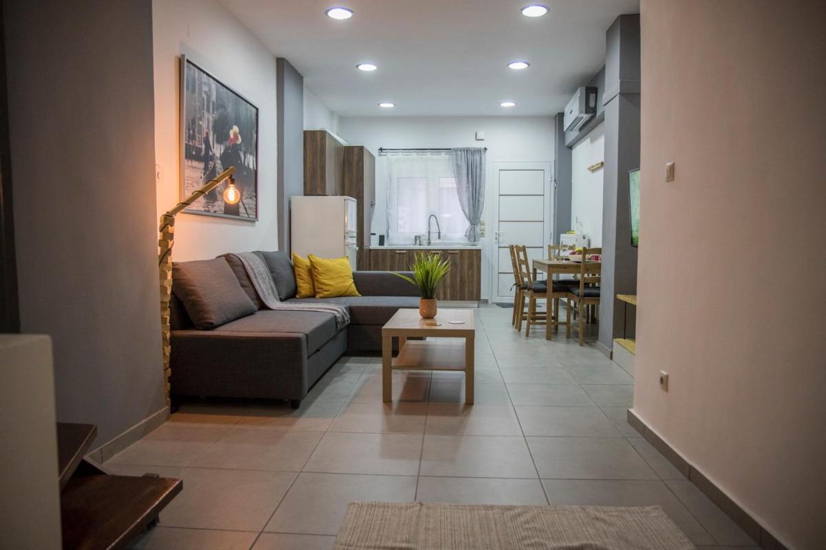 Billys House Apartment ตริกาลา ภายนอก รูปภาพ