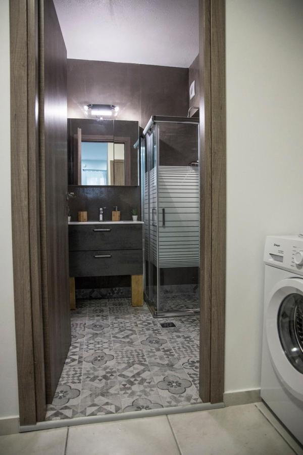 Billys House Apartment ตริกาลา ภายนอก รูปภาพ